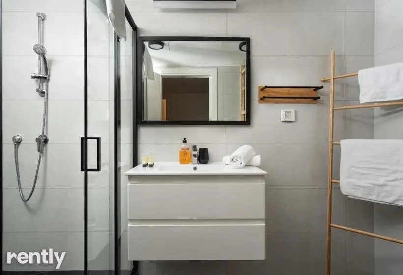آپارتمان 1 خوابه, Sea Side Aster Apartment   By Rently