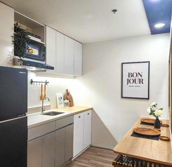 Студия Стандарт, The Median, Cebu City Near It Park