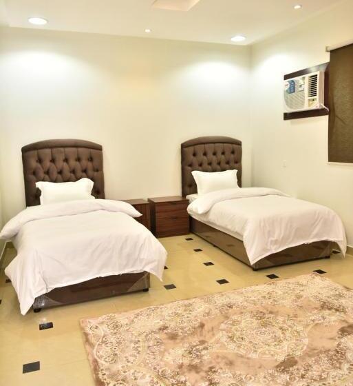 דירת שני חדרים, المكان الراقي للشق