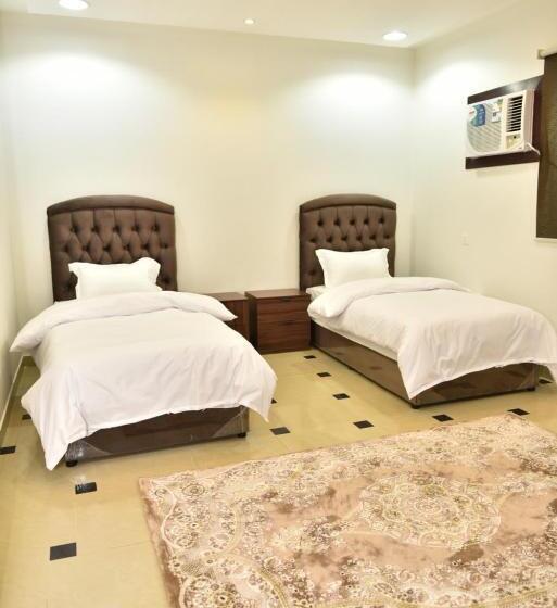 דירת שני חדרים, المكان الراقي للشق