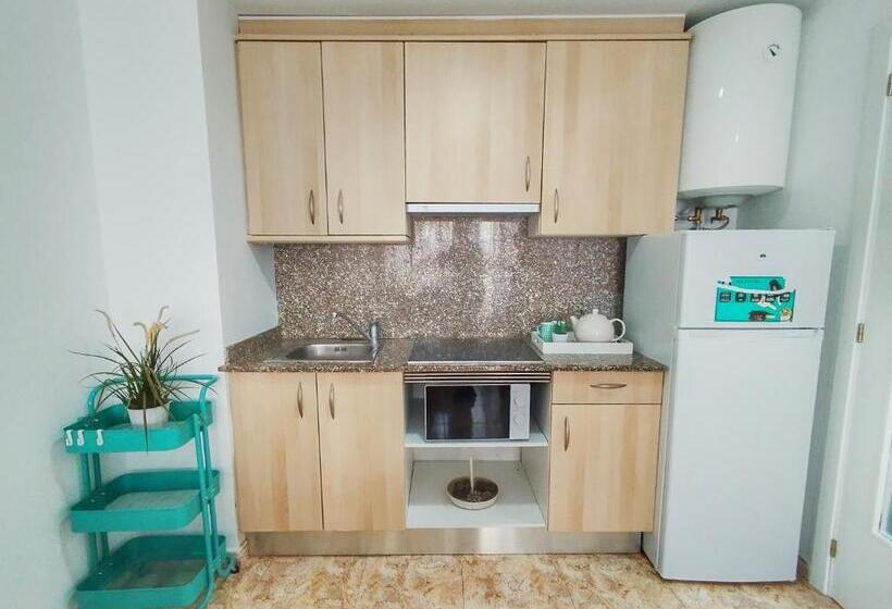 Апартаменты 1 Спальня с Балконом, Cbn Apartments