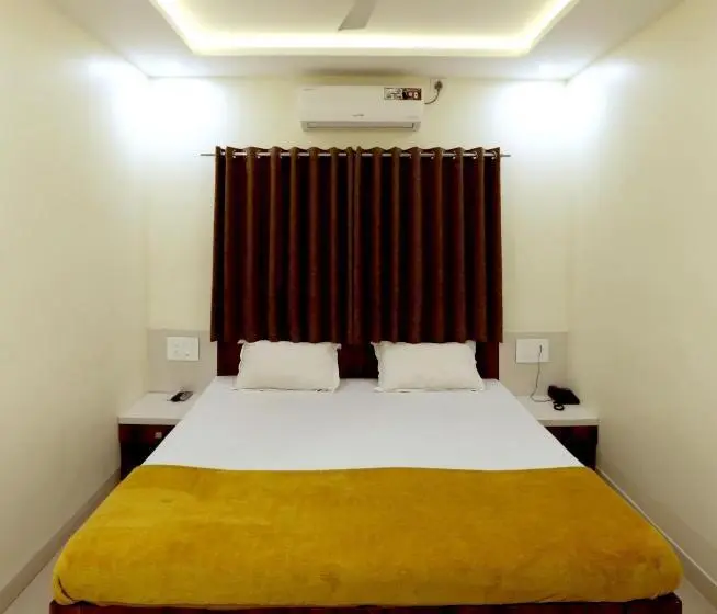 スタンダードルーム, Ajinkya Lodge