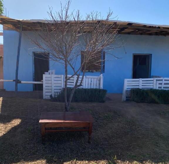 اتاق استاندارد سه نفره, Les Cavaliers Chez Yassine