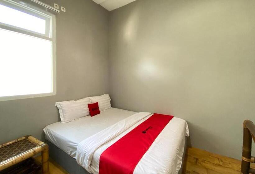 Номер Стандарт, Reddoorz Near Balai Kota Yogyakarta Timoho