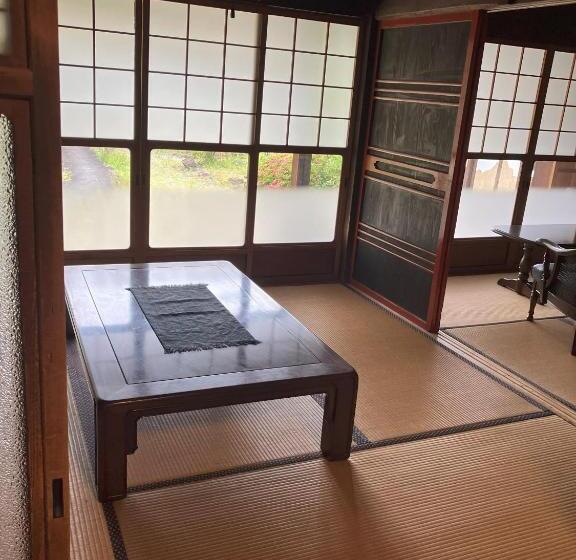 غرفة قياسية, 古民家の宿勝右衛門吉野