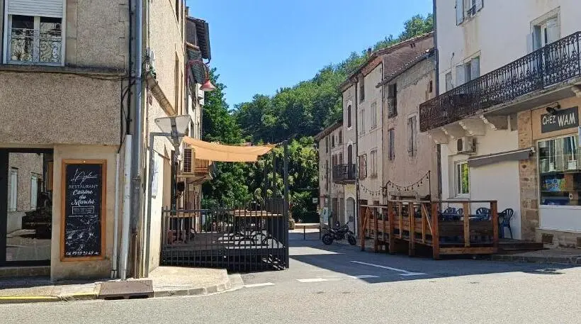 スタンダードルーム, Les Chambres Des Artistes