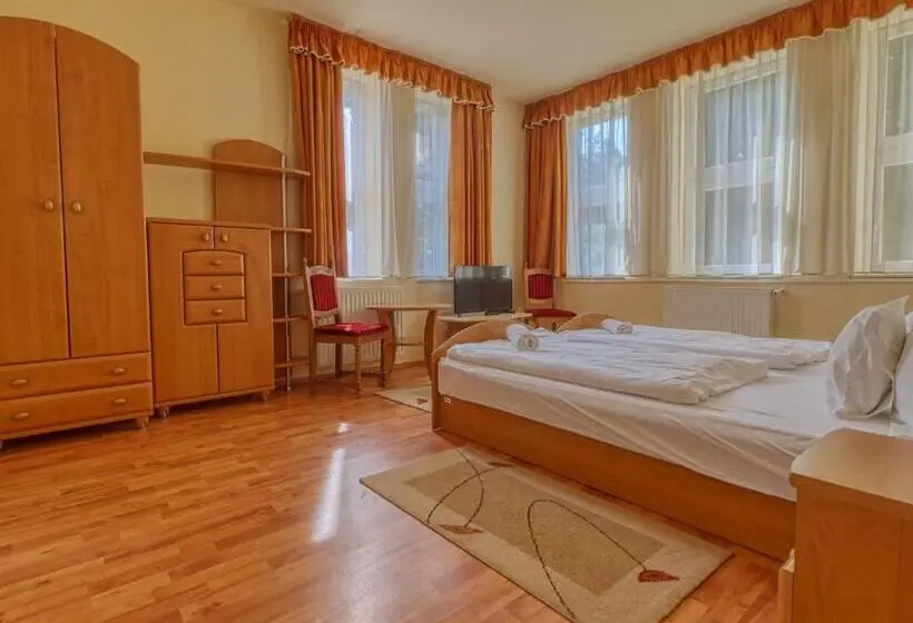 景色の見える一ベッドルームアパートメント, Villa Park Apartmanház