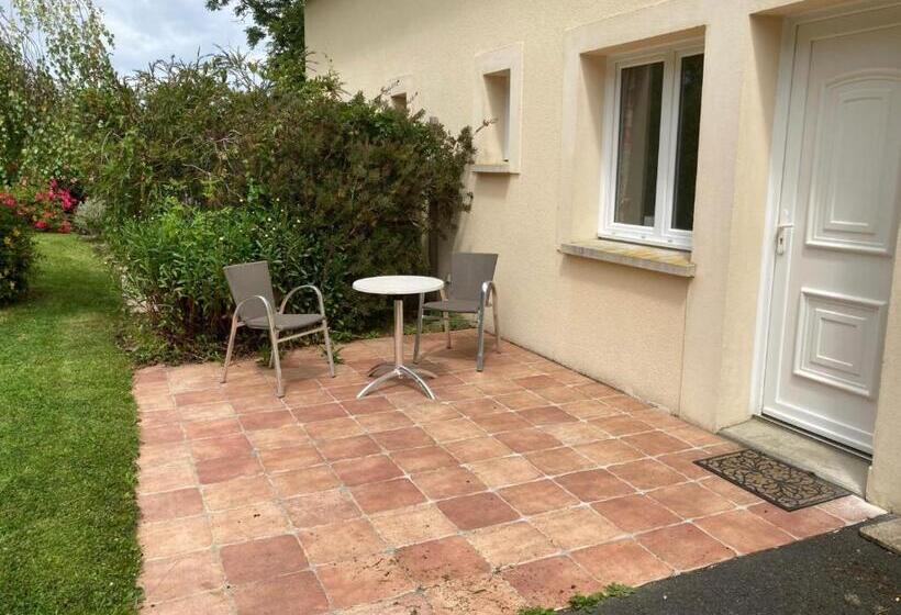 Номер Стандарт Трехместный, L Overlord