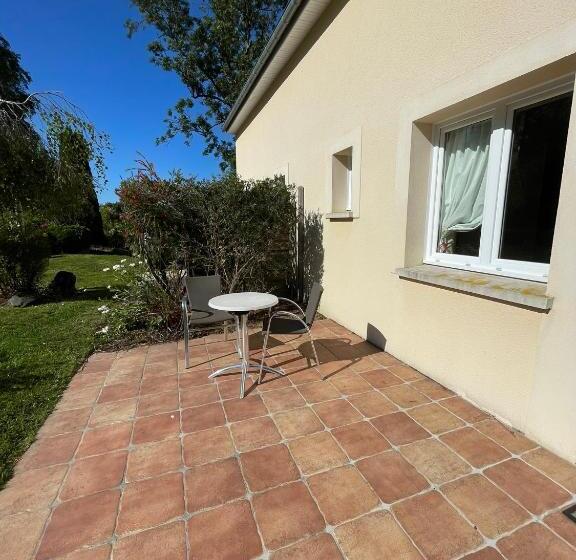 Номер Стандарт Трехместный, L Overlord