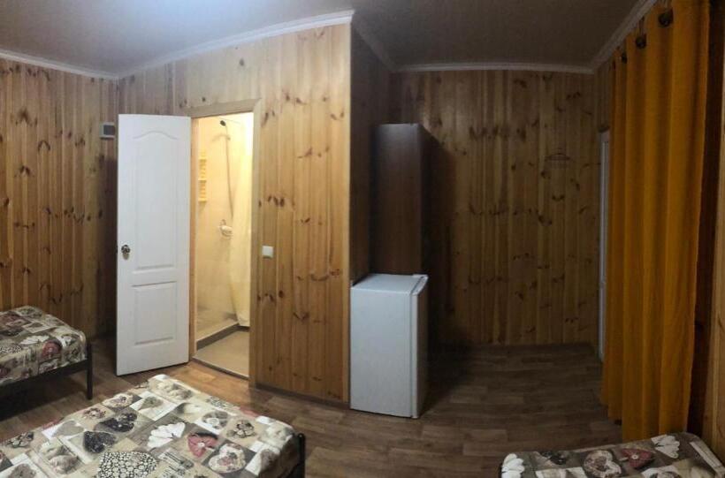 اتاق استاندارد سه نفره, дача