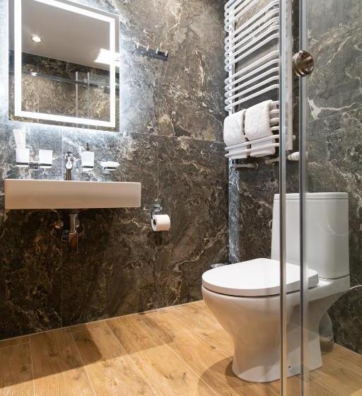 اتاق استاندارد, Summit