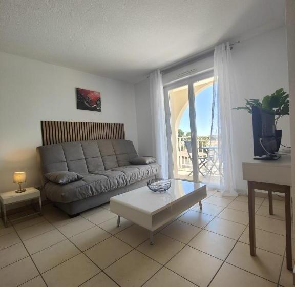 شقة غرفة واحدة, Le Manon Résidence