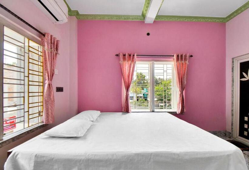 豪华房间, Iroomz Tilottama Guest House