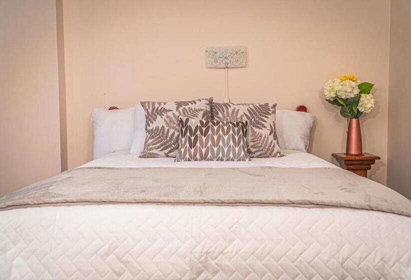 Quarto Estandar, Ukuku Hostel