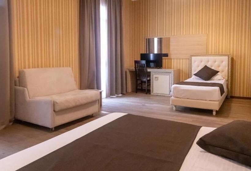 חדר דלוקס לשלושה, Amh Hotel Durres