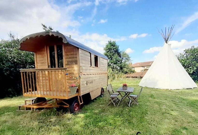 Семейное Бунгало, La Roulotte Du Clos De L Isop