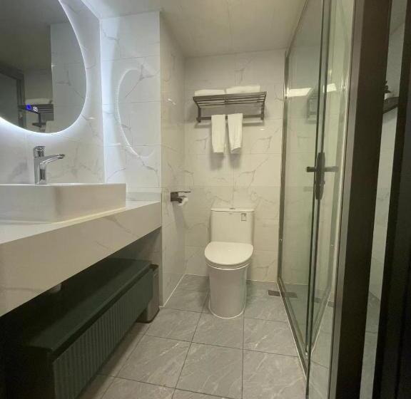 חדר אקונומי, Ruilan Grandyard