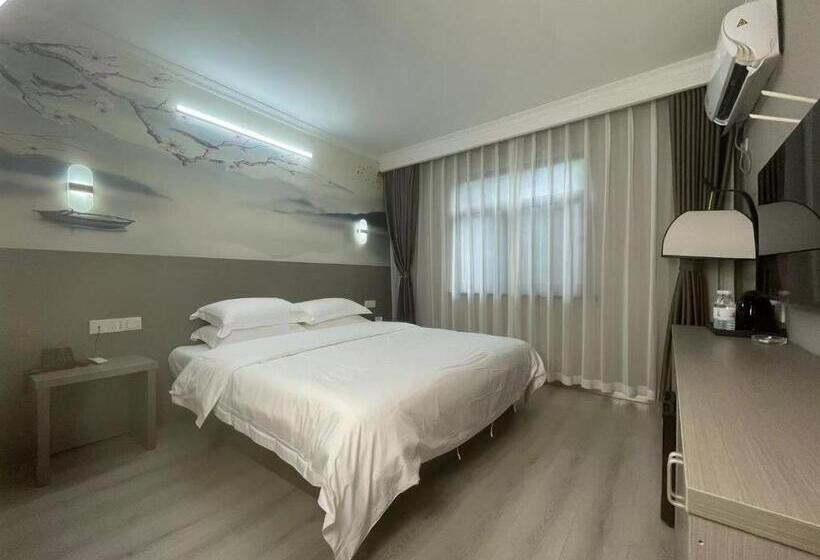 חדר אקונומי, Ruilan Grandyard