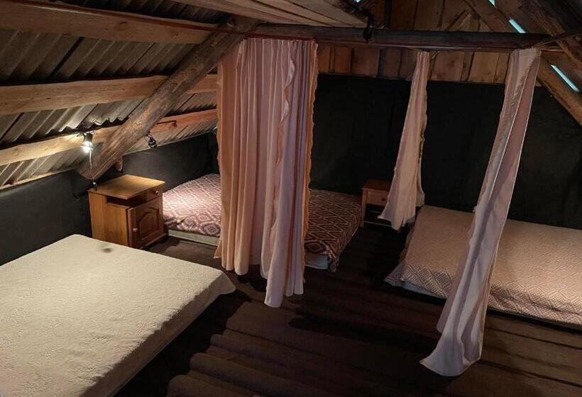 اتاق خانوادگی, Tammemäe Ait