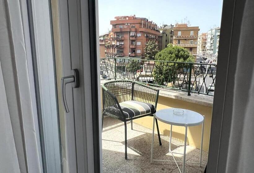 חדר סטנדרט עם מרפסת, Near Vatican, Irnerio 47 Guest House