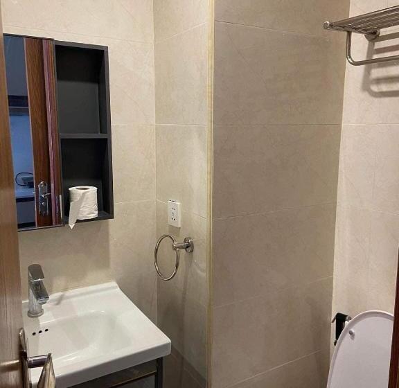 استودیو استاندارد با تراس, Ava S Condotel