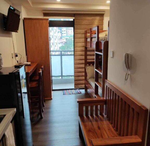 استودیو استاندارد با تراس, Ava S Condotel