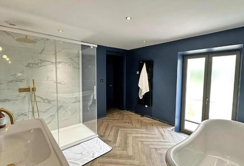 디럭스 룸, Le Manoir Des Perrieres