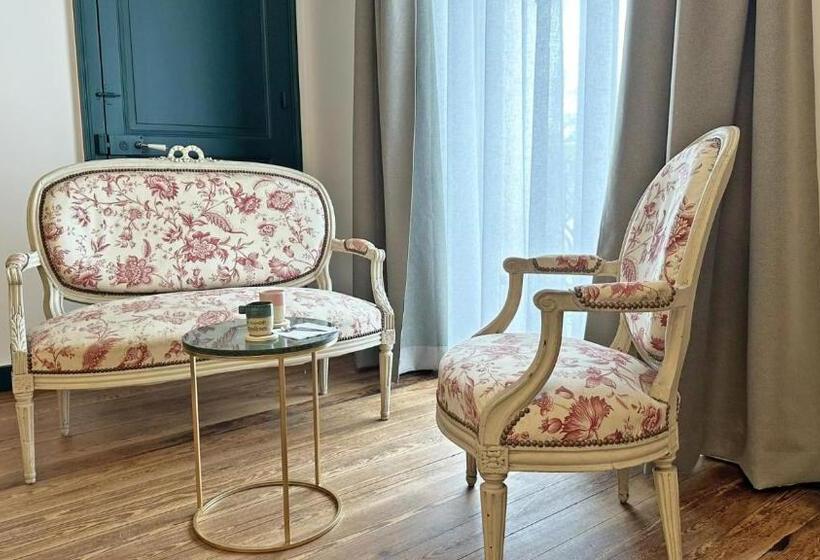 패밀리 룸, Le Manoir Des Perrieres