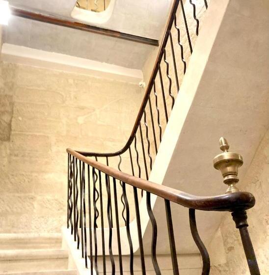 اتاق استاندارد اینتریور, Le Petit Avignon   Chambres & Appartement à Deux Pas Du Pont D Avignon Et Du Palais Des Papes