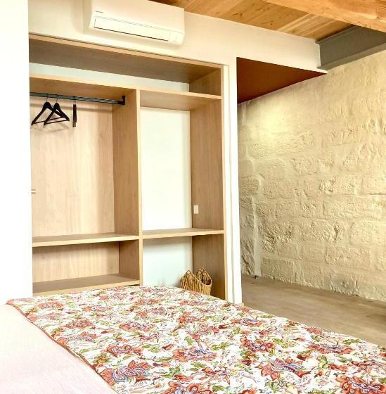 اتاق استاندارد با تراس, Le Petit Avignon   Chambres & Appartement à Deux Pas Du Pont D Avignon Et Du Palais Des Papes