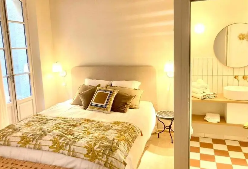 اتاق سوپریور, Le Petit Avignon   Chambres & Appartement à Deux Pas Du Pont D Avignon Et Du Palais Des Papes