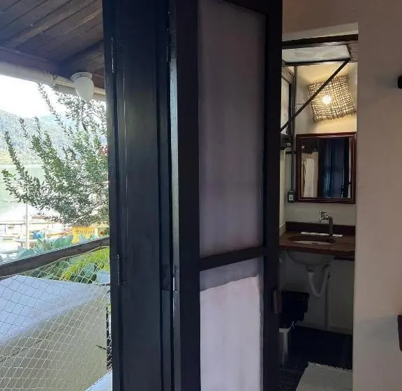 スイート, Casa Em Ilha Do Araújo, Suíte Duas Irmãs