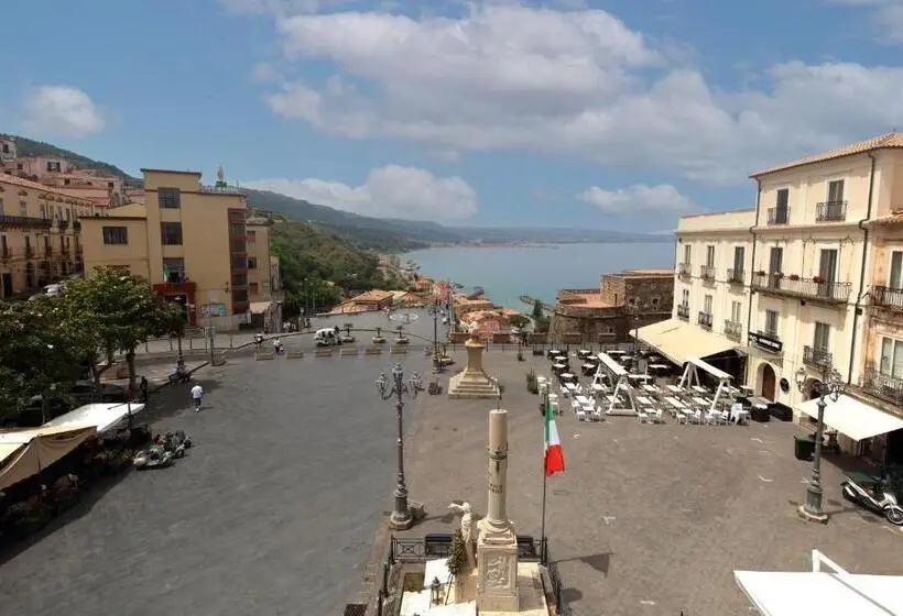 オーシャンビューデラックスルーム, Della Piazza