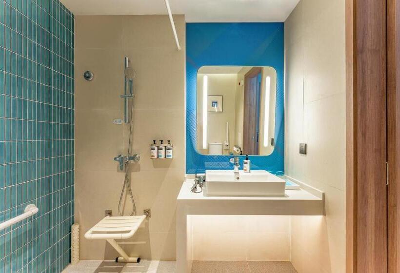 Номер Стандарт Кровать Кинг Адаптированный для Инвалидов, Holiday Inn Express Haimen City Center, An Ihg