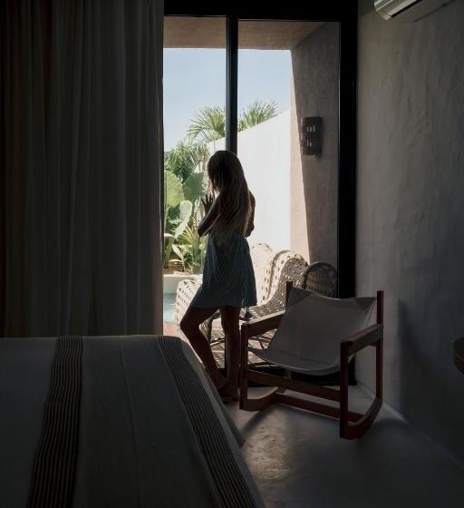 デラックスルーム, Koloa Concept