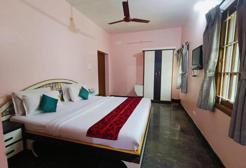 غرفة ديلوكس, Royal Garden Yercaud