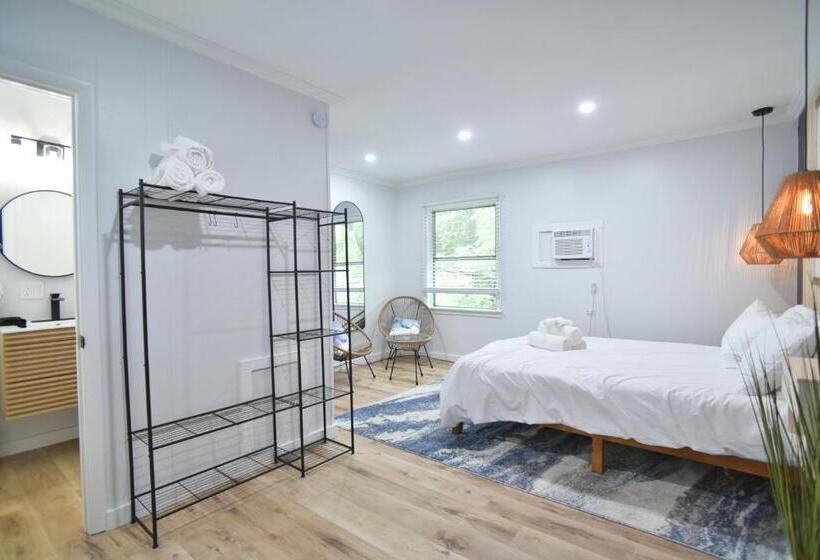 חדר סטנדרט, Showboat