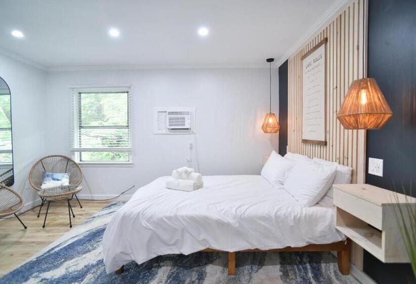 חדר סטנדרט, Showboat