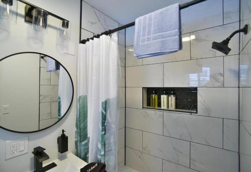 חדר סטנדרט, Showboat