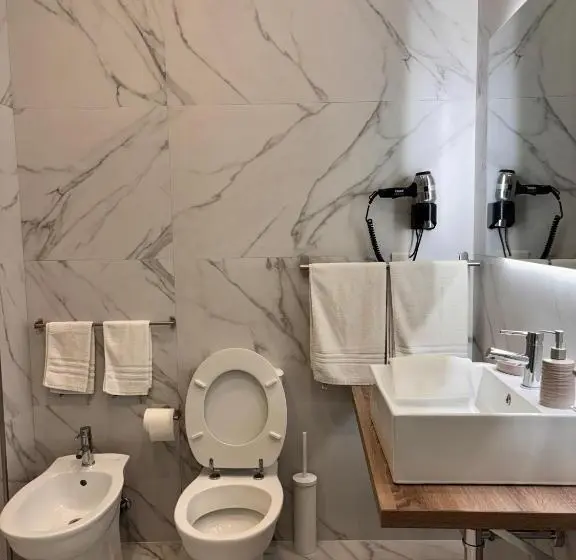 スタンダードスタジオ, Ig   Villa Don Antonio Apartments