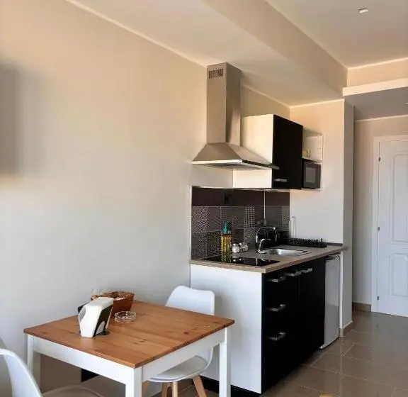 スタンダードスタジオ, Ig   Villa Don Antonio Apartments