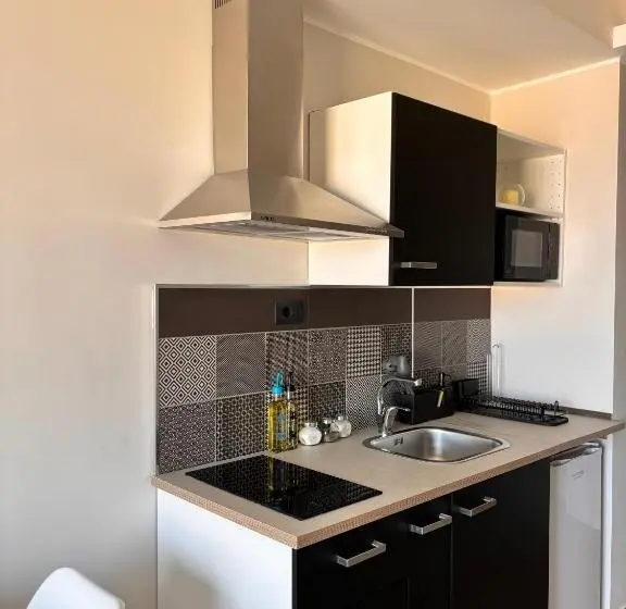 スタンダードスタジオ, Ig   Villa Don Antonio Apartments