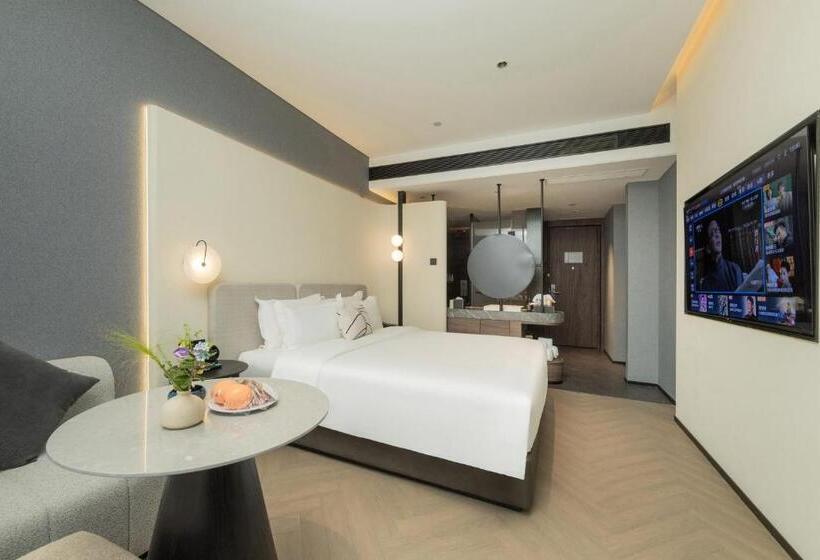 Номер Deluxe, Guangzhou Shamian Island Yatland