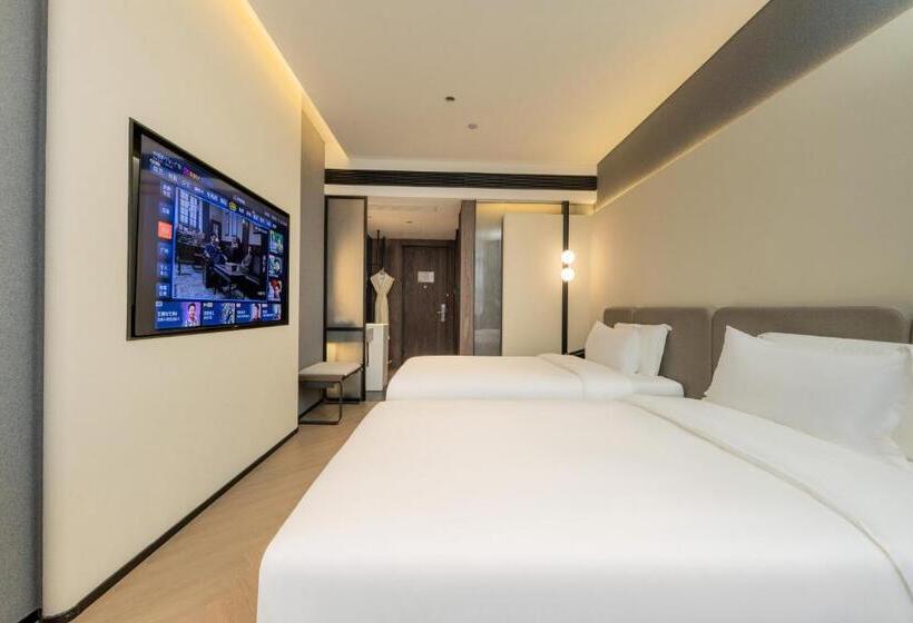 Номер Стандарт, Guangzhou Shamian Island Yatland