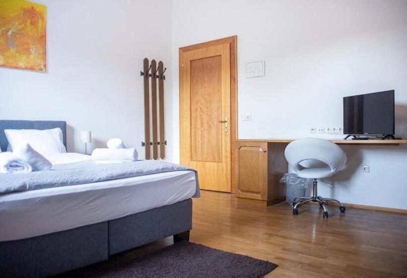 غرفة قياسية, Trend Lokal Rooms Bar