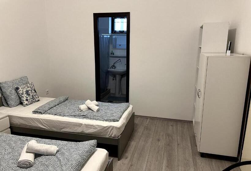 Четырехместный Номер Стандарт, Aniiza Apartman 2