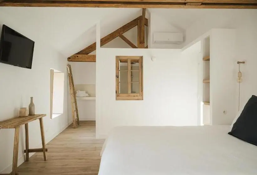 Camera Familiare, L Annexe Singulière