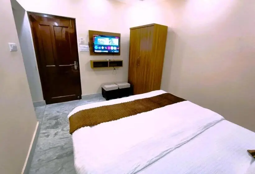 デラックストリプルルーム, Super Oyo Hotel Danish Dreamstay