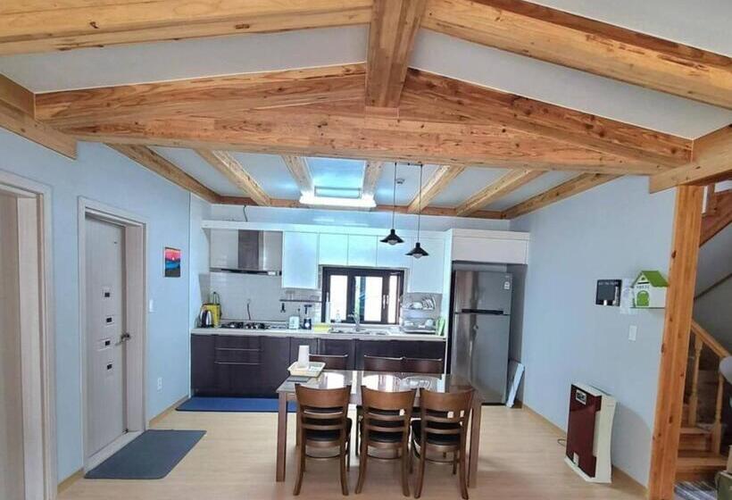 패밀리 룸, Yangyang Haedameun Byeoljang Pension