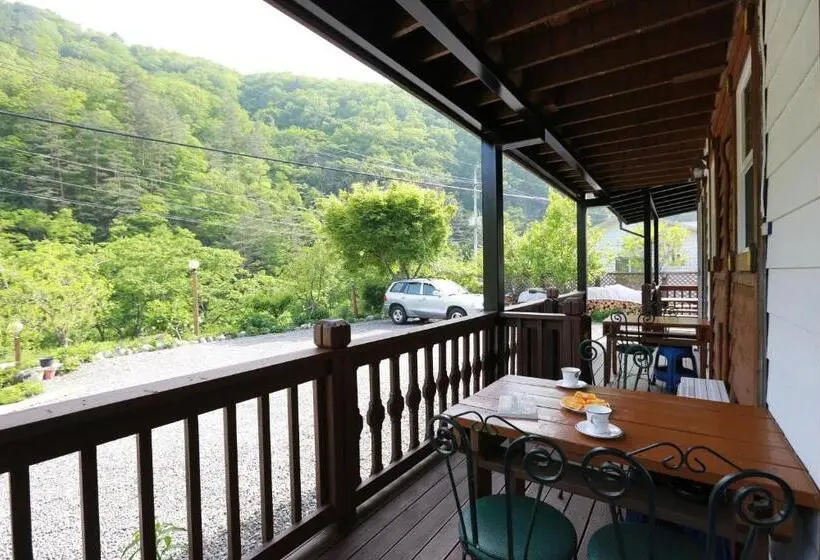 スタンダード４人部屋, Yangyang Riverhill Pension
